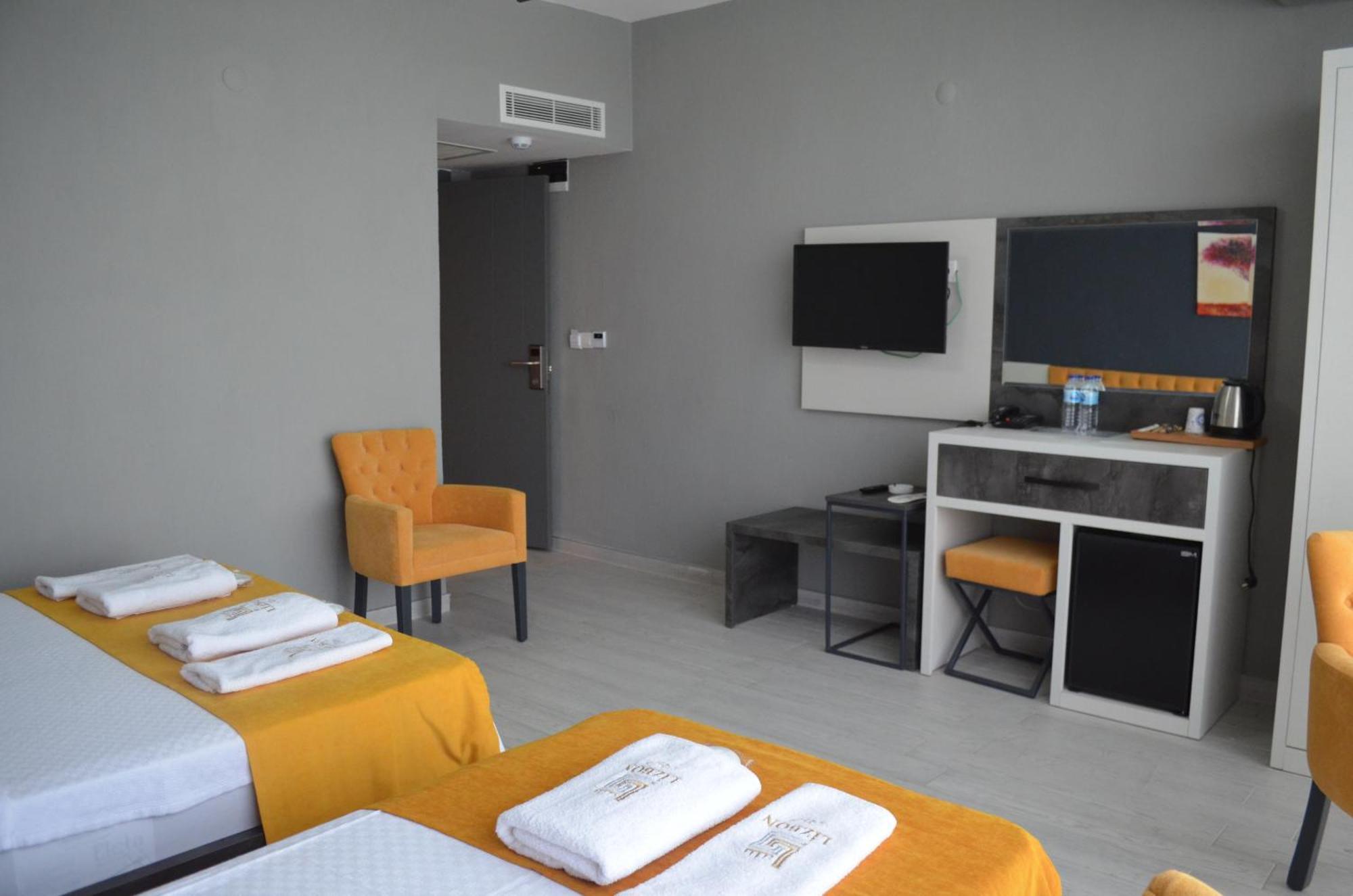 Hotel Lizbon *